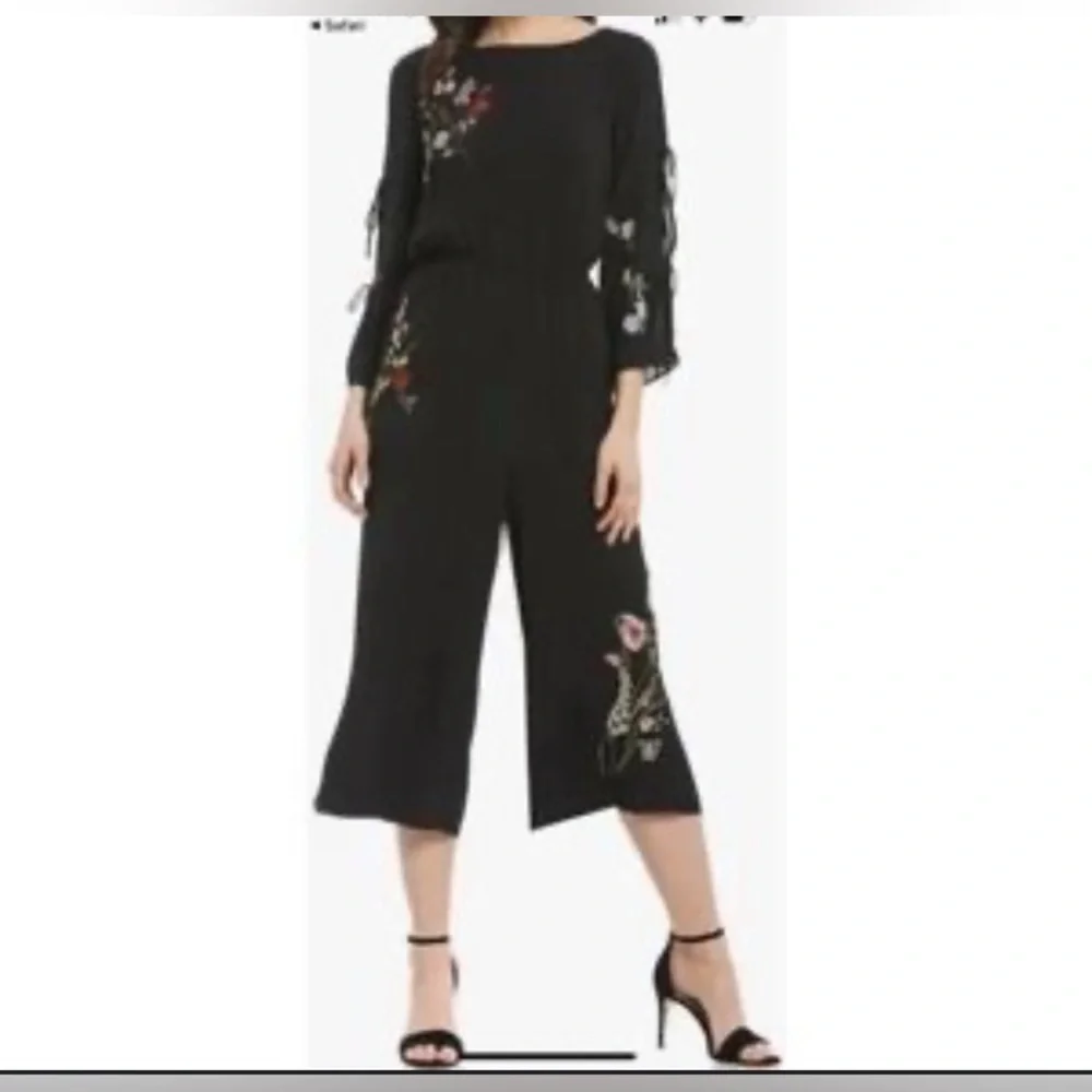 Gibson Latimer Black Embroidered Cold Shoulder Wide Leg Cropped Lined Jumpsuit - Picture 1 of 14